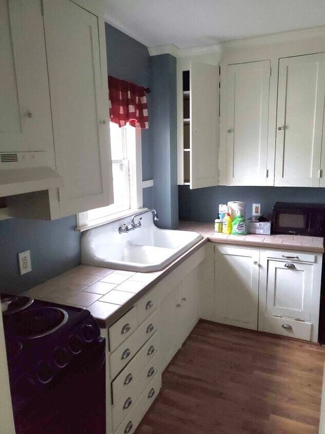 291 French St Unit 4, Bangor, ME 04401 291 French St Bangor, ME