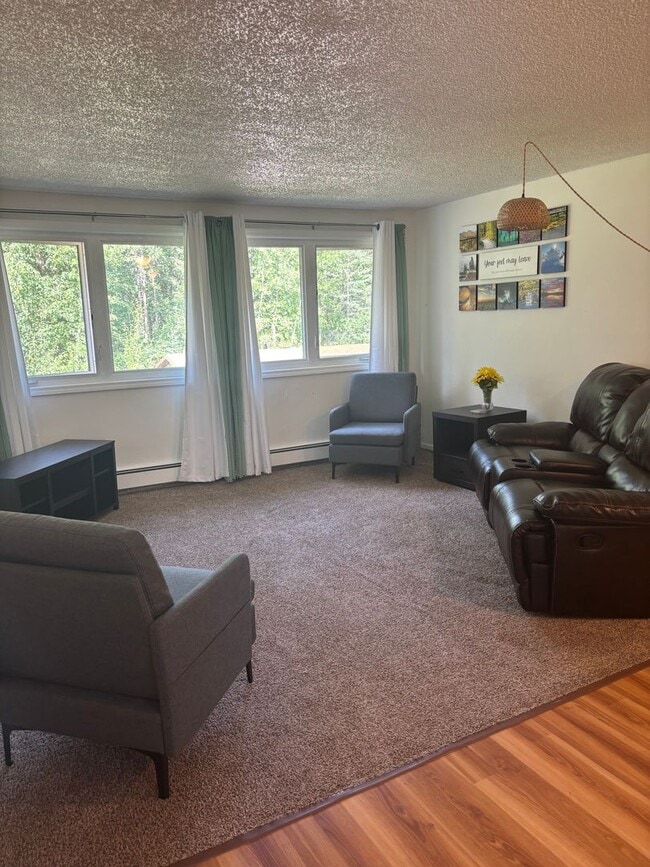 Foto del edificio - Partially Furnished 2-Bedroom Condo Near UAF