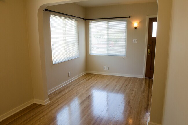 Left side of Living room - 2117 S Ridgeley Dr