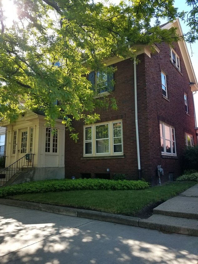 Primary Photo - 155 W 21st St