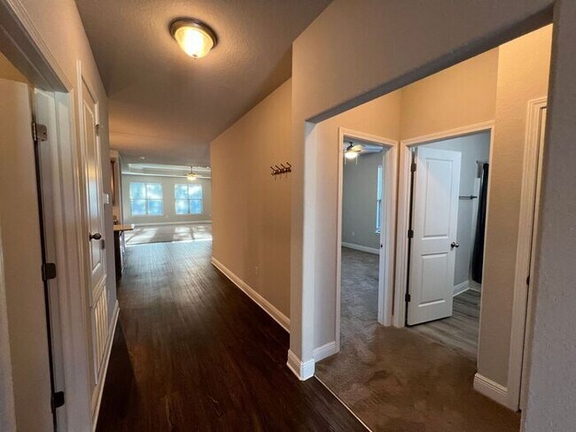 Foto del edificio - Pensacola - Millview Estates - 3 Bedroom, 2 Bathroom