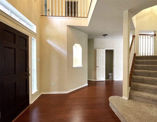 Foto del edificio - 1723 Rustic Oak Ln