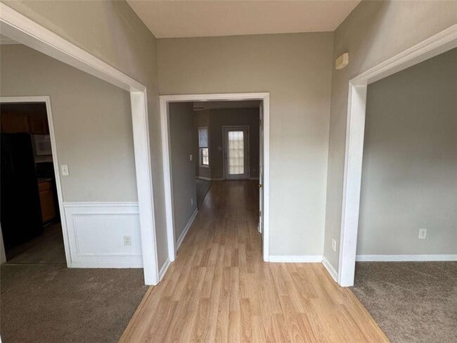 Building Photo - 2430 Cordillo Dr