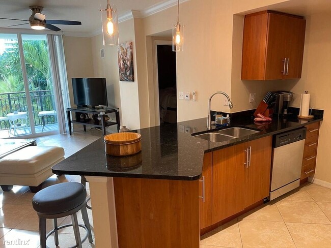 Foto del edificio - 2 br, 2 bath House - 600 S Dixie Hwy Apt 720