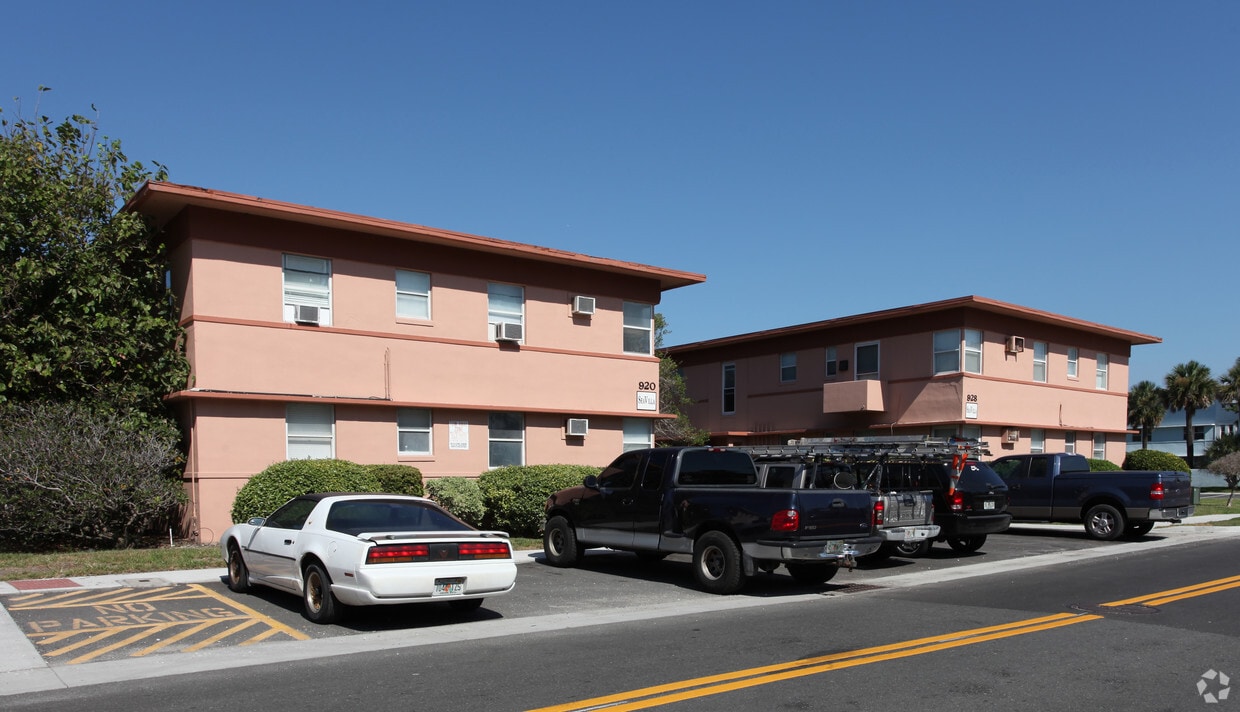 North Sea Villas Apartments in Jacksonville Beach, FL