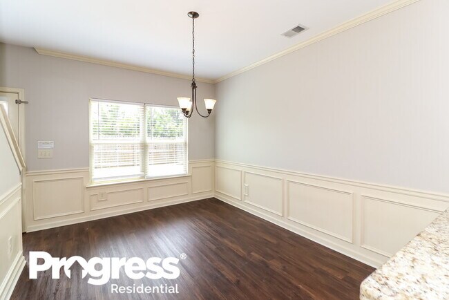 Foto del edificio - 67 Hamilton Blvd NW