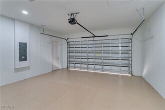 Building Photo - 3211 41st St W