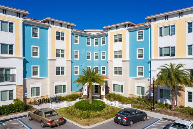 Foto del edificio - Grand Palms Senior Apartment Homes 55+