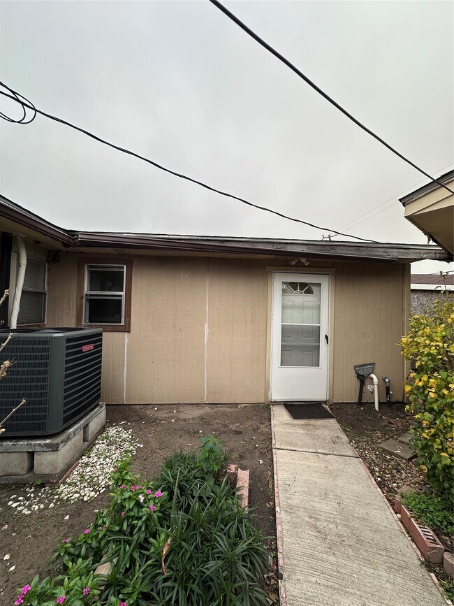 Foto del edificio - 5530 Gatewood St