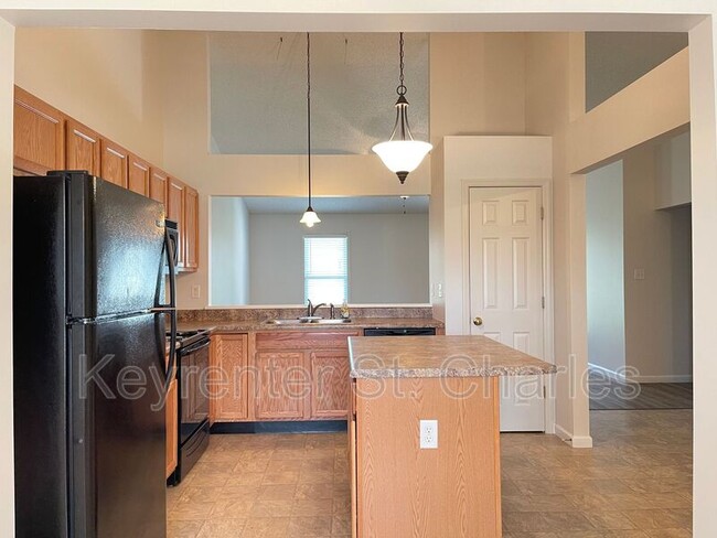 Building Photo - 7058 Whisper Creek Dr