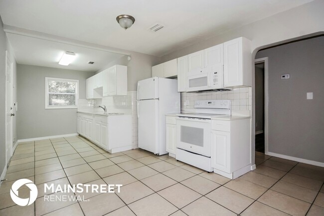 Foto del edificio - 1817 E Knollwood St