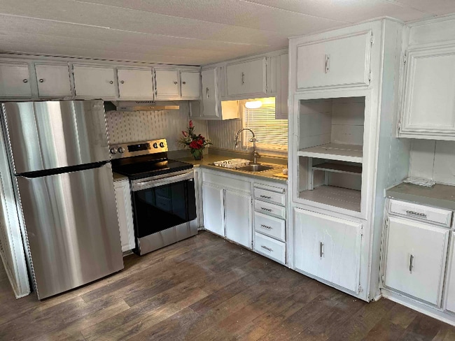 Building Photo - 6551 Char Ln