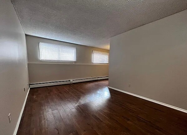 Photo du bâtiment - 5220 41 St