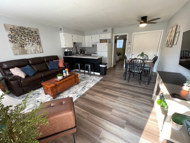 Foto del interior - Western Hills