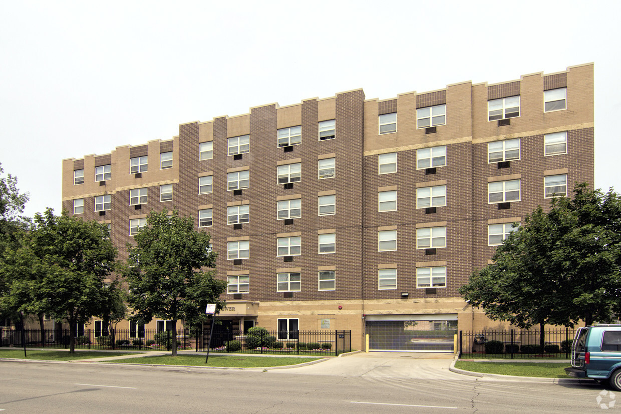 St. Edmund's Tower - Apartments in Chicago, IL | Apartments.com