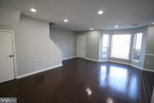 Building Photo - 14823 Bolton Rd