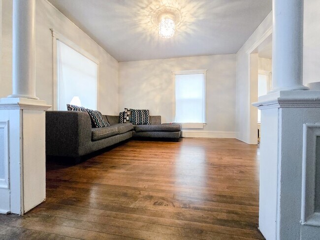 Foto del edificio - 481 Division St