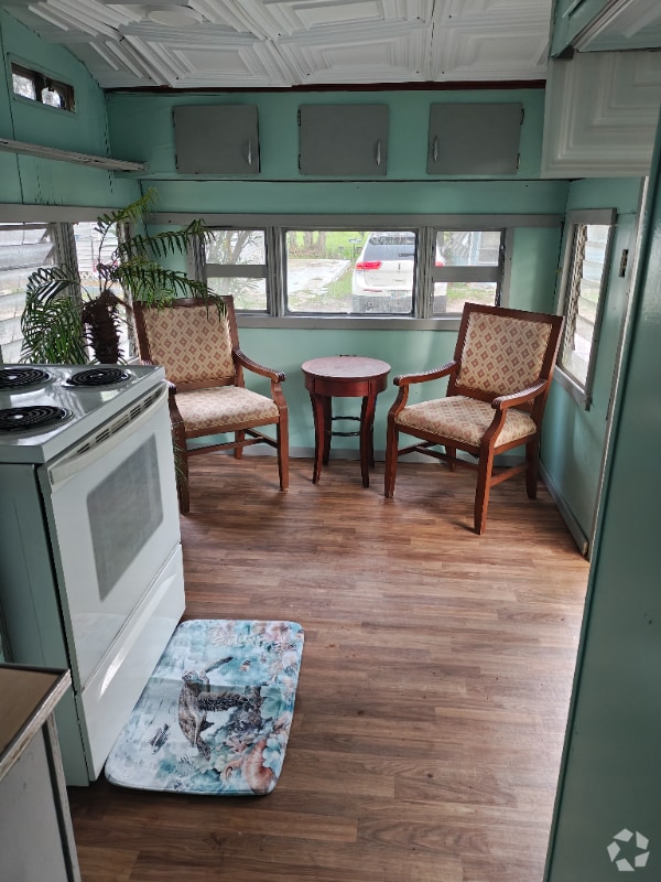 Building Photo - 156 Beach Manor Ct