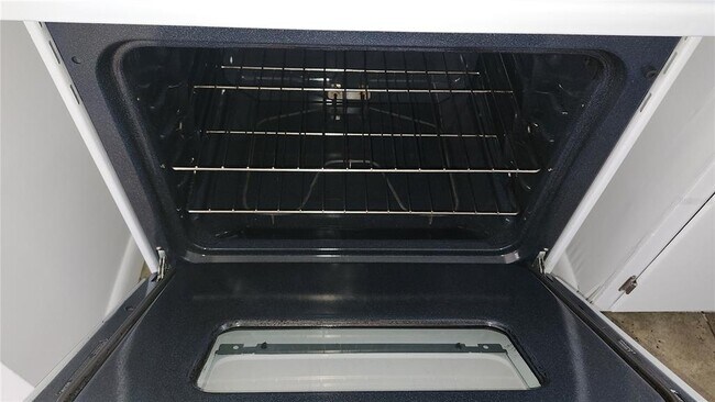 Building Photo - 1405 Ambassador Ave