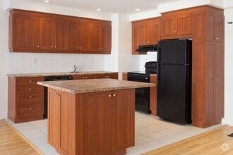 Building Photo - 3468 Rue Drummond