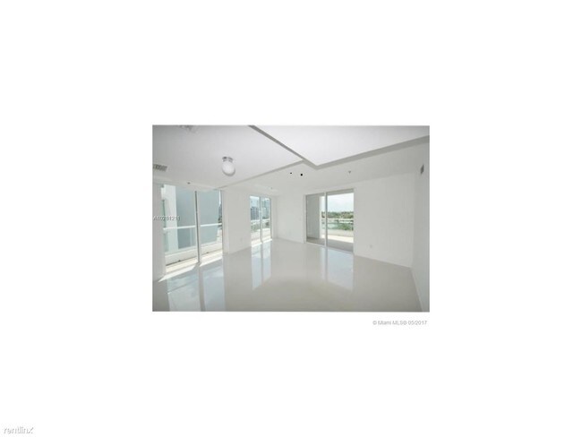 Foto del edificio - 6362 Collins Ave