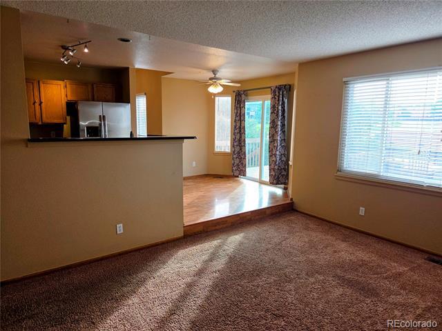 Foto del edificio - 9351 Weeping Willow Ct