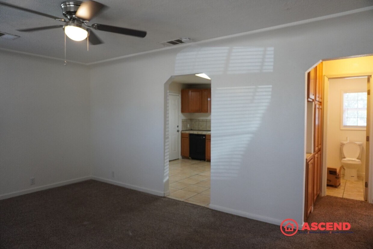 Foto del edificio - Cozy home located in the Northeast!