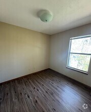 Building Photo - 594 Shadowrock Dr