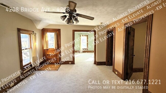 Foto del edificio - 4208 Bridge Ave