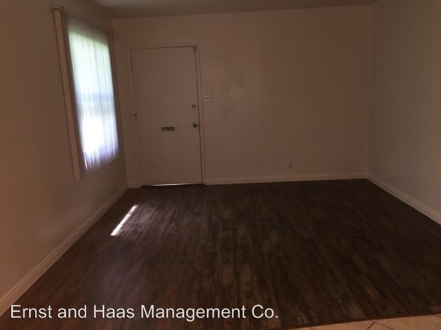 Building Photo - 4864 1/2-4510 1/2 Lakewood Blvd