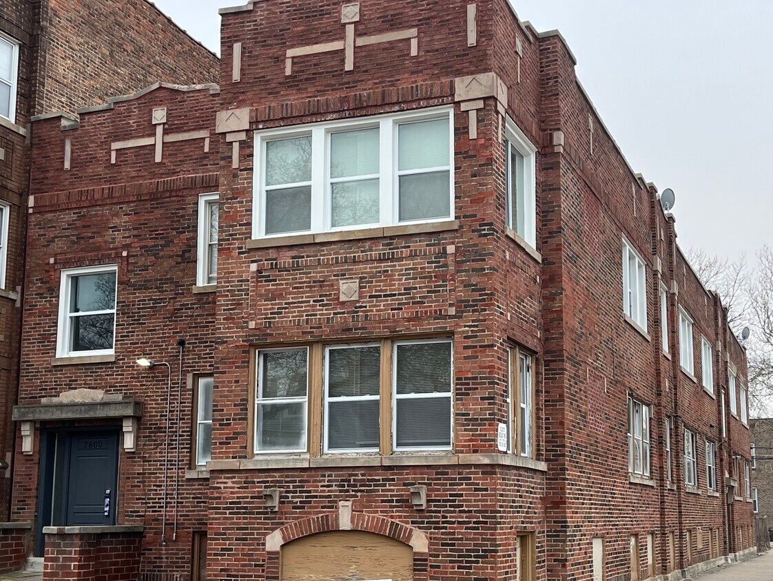 Primary Photo - 2725 E 78th St