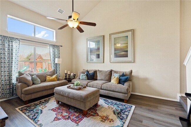 Foto del edificio - 107 Anderson St