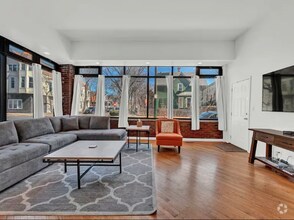 Building Photo - 3456 N Damen Ave