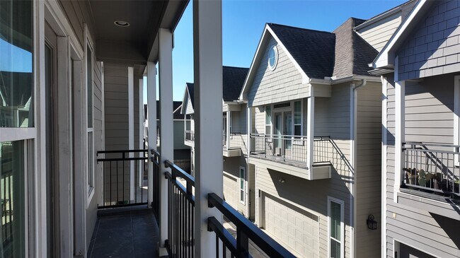 Foto del edificio - 902 W 20th St