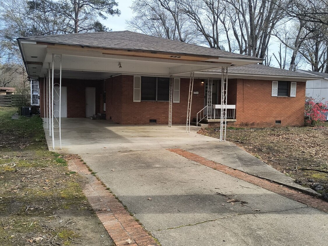Primary Photo - 29 Southwood Dr