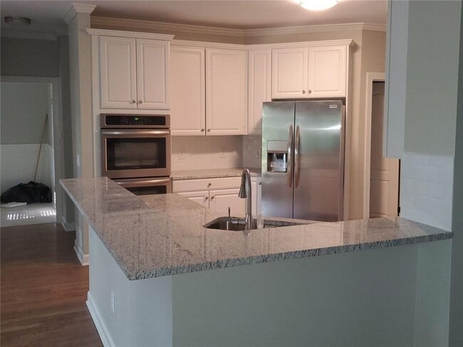 Building Photo - 3090 Walnut Creek Dr