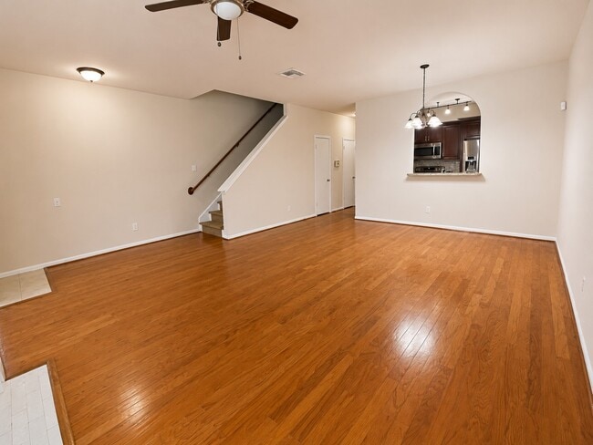 Building Photo - 2894 Holly Hall St
