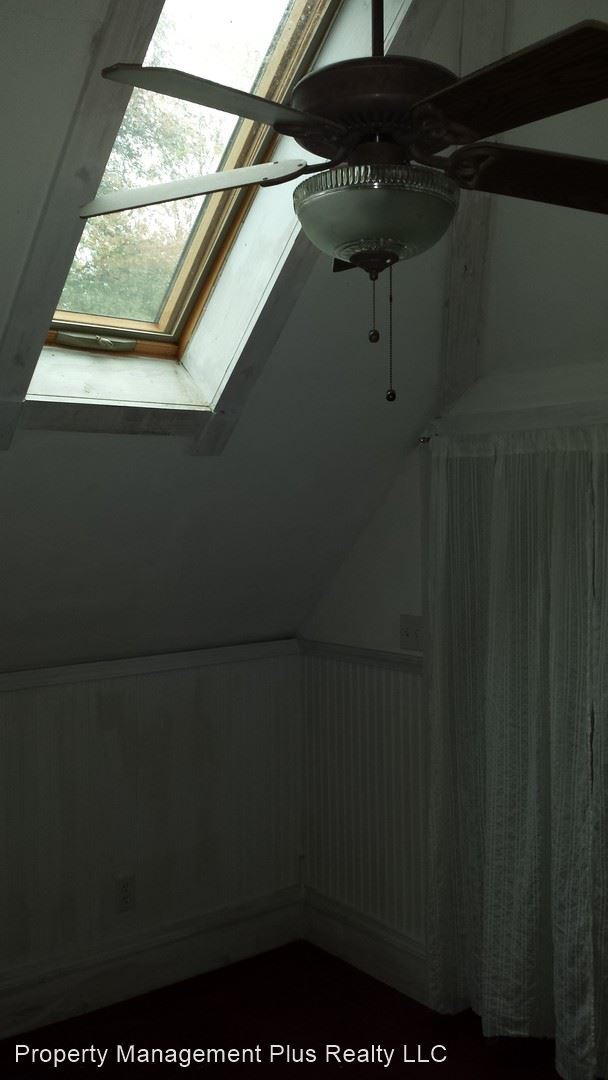 Foto del edificio - 3 br, 1 bath House - 104 Longs Peak Ave