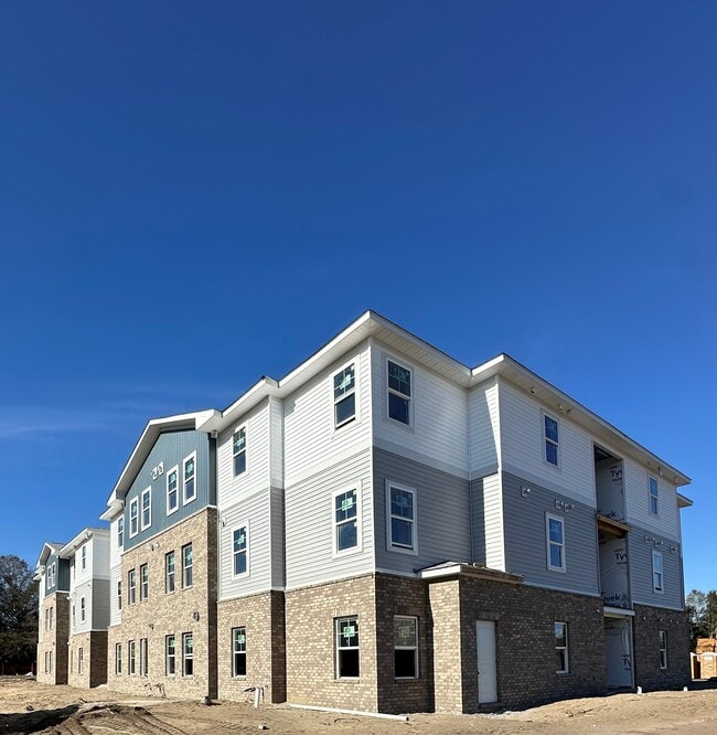 Foto del edificio - Starway Village