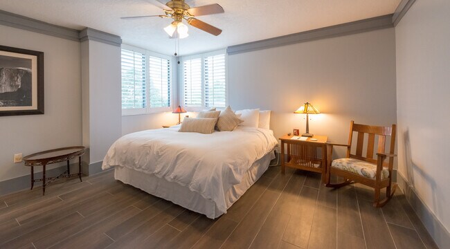 Foto del edificio - 530 E Central Blvd