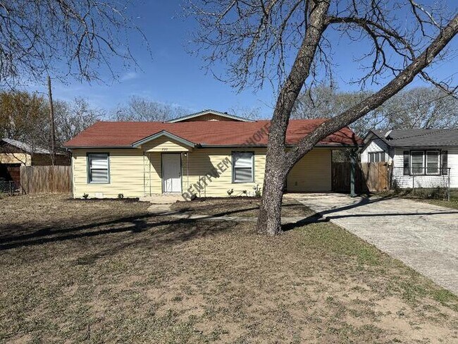 Building Photo - 233 Roesler Rd