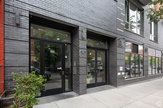 Entrance - 2139 3rd Ave