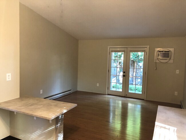 Building Photo - 3640 SE 86th Ave