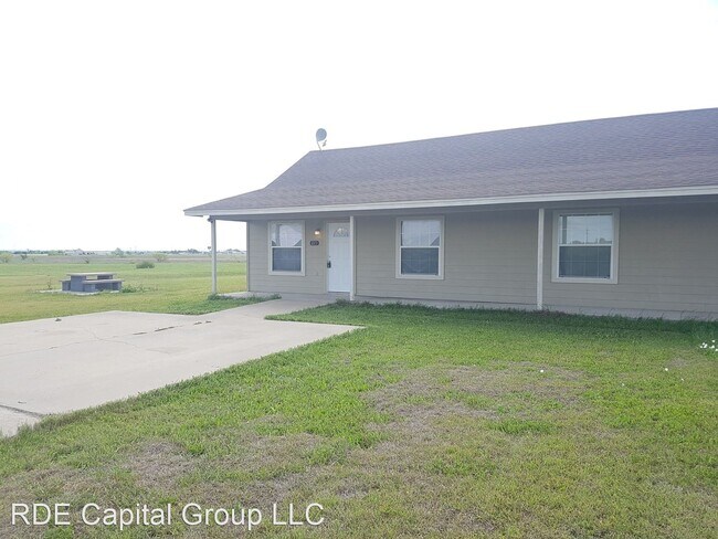 Foto del edificio - 3 br, 2 bath House - 227 Blue Bell Ct.