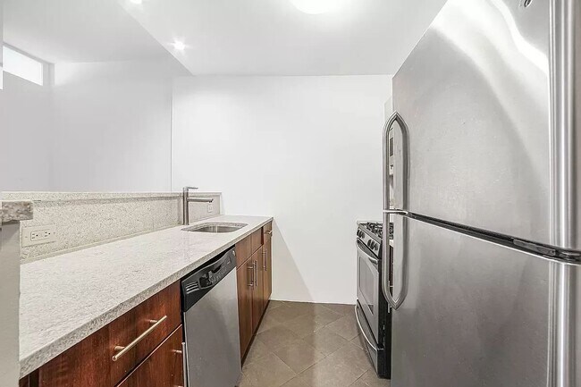 Building Photo - 30 West 18th Street
