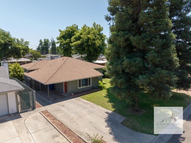 Foto del edificio - 1136 E Griffith Way