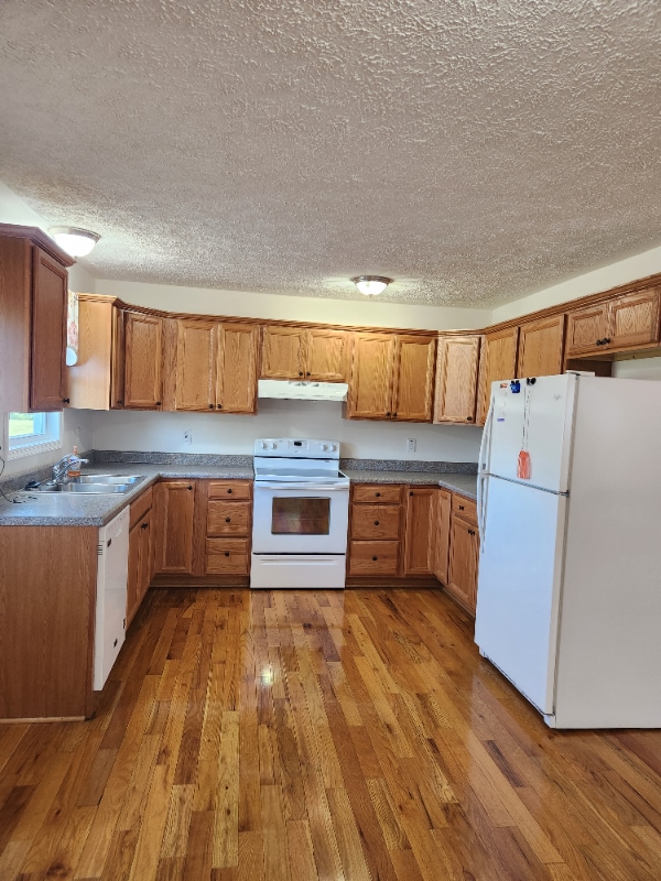Building Photo - 730 Harless St