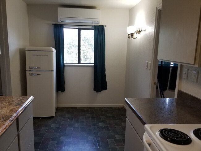 Foto del edificio - 3150 Willamette St
