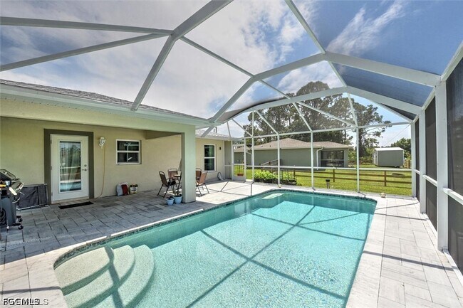Foto del edificio - 5029 W Hummingbird Dr
