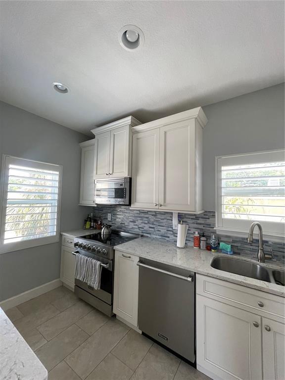 Building Photo - 3213 Marcellus Cir